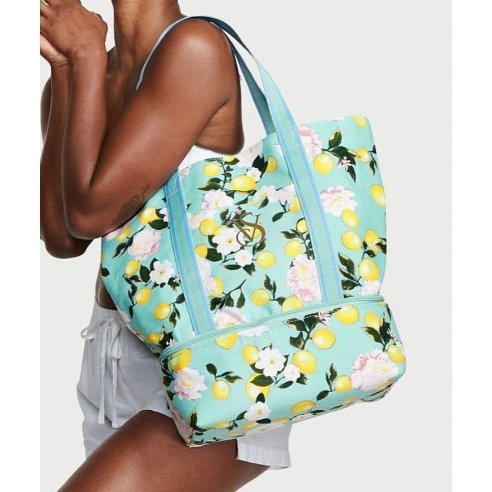 Victoria Secret Insulated Floral Cooler Zip Up Bottom Swim Beach Tote Bag